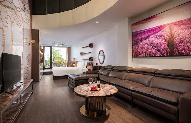 MoonLight Tay Ho - Photo 25