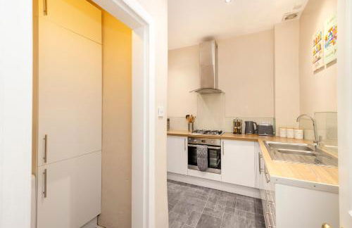 Refined 2-Bed Flat with Classic Edinburgh Charm - Foto 14