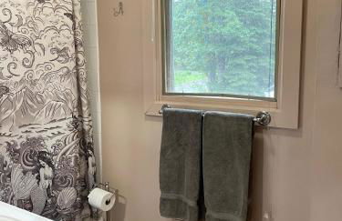 Chalet Gallery - Enjoy Two Units with this Chalet in the Heart of Alyeska - Walk almost anywhere! - Foto 28