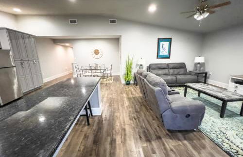 Offshore Paradise Steps from the Gulf - Foto 35