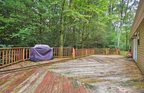 Spacious Kunkletown Home with Full Game Room and Deck! - Foto 29