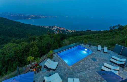 White Pearl Diamond Haus B, Opatija mit Meerblick & Pool - Foto 20