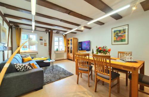 AVAHOME: Haus für 16, WLAN, Parkplätze, Netflix, Nespresso - Foto 22