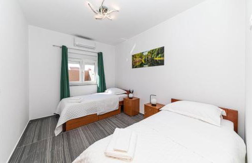 Beautiful Home In Ugljane With Wifi - Foto 29