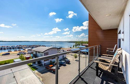 Starboard Point: Stunning Luxury Condo in the heart of DL! - Foto 35