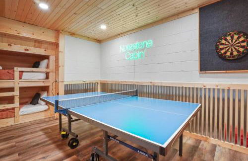 Game RoomHot Tub4mi to Rock HouseGives Back! - Foto 42