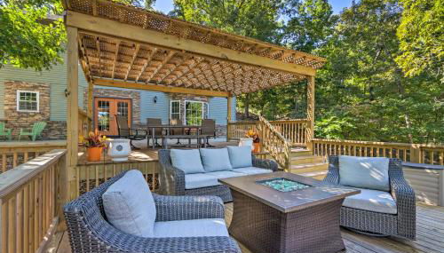 Dock and Jet Ski Slip Lakeside Sunrise Beach Home! - Foto 1