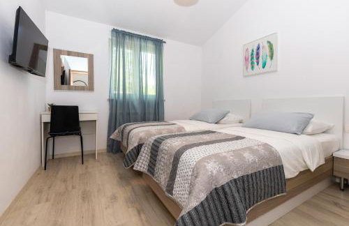 Luka's house - Photo 29