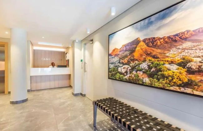 Modern and Bright 1BD APT in Sunny Sea Point - Foto 1