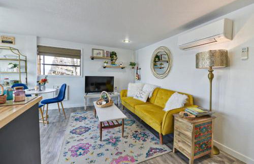 Lakefront Honeymoon Bay Studio Cottage - Foto 6