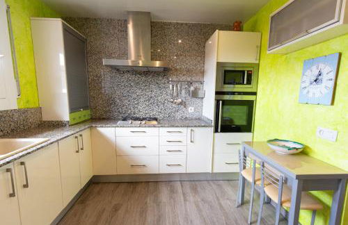 Catalunya Casas Cozy beach town villa for 8 - no car necessary! - Photo 4