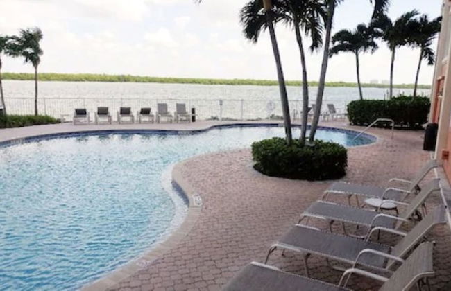 Lovers Key Resort by Check In Vacation Rentals - Photo 26