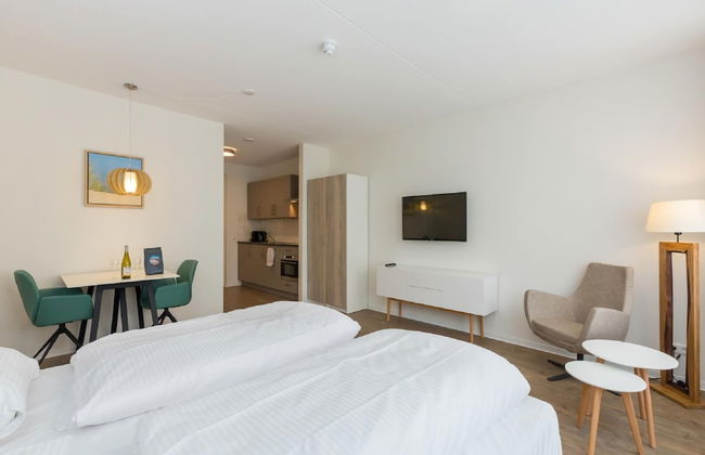 Zoutelande Studio + Parking Spot - Photo 11