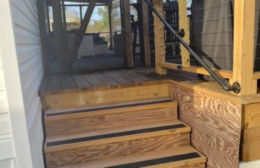 Fun, relaxing, charming retreat - Photo 16