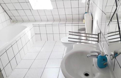 home2stay Worker House Feldstetten Kitchen,Wifi,Smart TV Parking *** - Foto 10