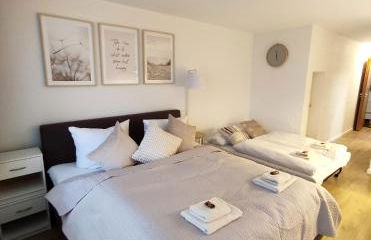 Sauna, Pool und Gartenzugang - Foto 1