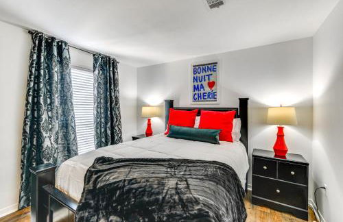 Colorful Baton Rouge Home Deck, Grill and Fire Pit - Foto 19