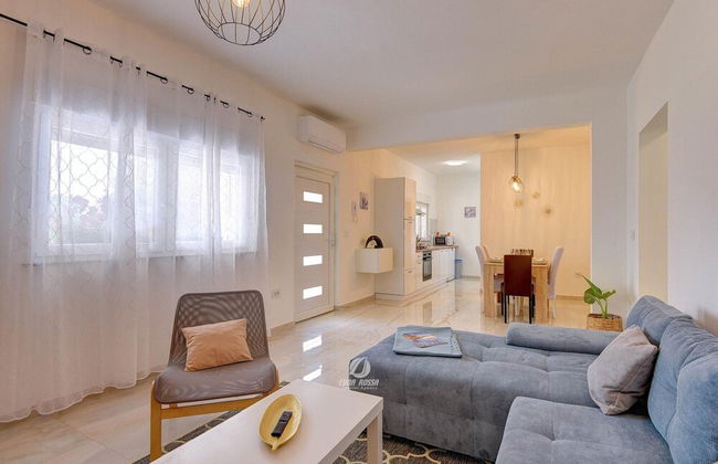 Apartment in Valtura With Family-friendly Yard - Photo 14