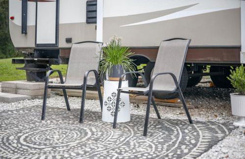 Camper- Relaxing Space After a Day of Hiking - Foto 18