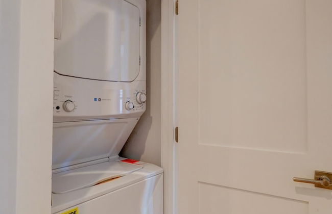 Luxury 2BD 2BA Near Logan Airport and T Station - Foto 16