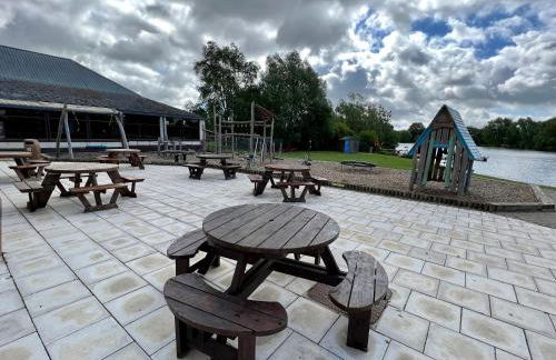 Honeysuckle Hot Tub Lodge - Foto 32