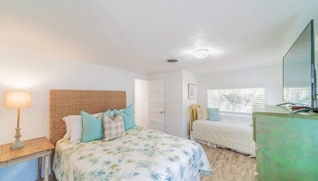 Cole Bin l 3 Minutes to the Beach l Dog-Friendly l Near Redbar and Choringos restaurants - Foto 3, Habitación