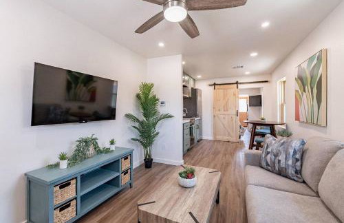 Downtown Bungalow -Duplex - EV Charger - Foto 70