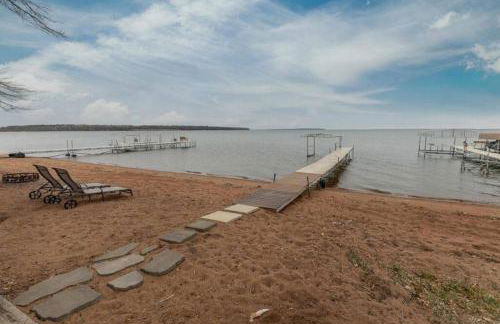 Dog Friendly Leech Lake Home w Perfect Beach Garage Boat Lift - Foto 19