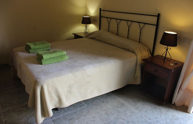 Comfortable 1-bed Bungalow in Parque Holandés - Photo 4