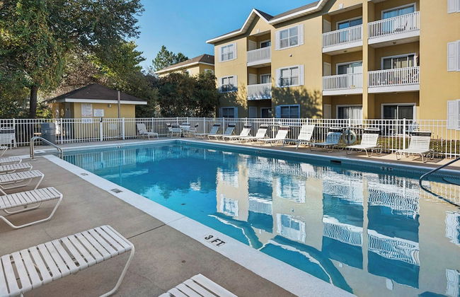 1st Floor, Walkable to Dining, Shopping, Beach - Sleeps 6 - Foto 17