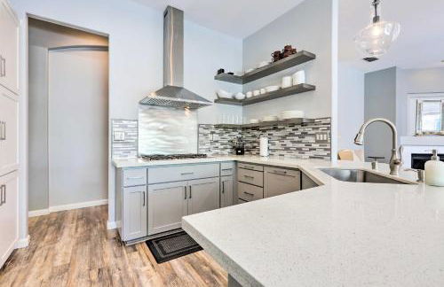 Spacious Folsom Getaway with Pool and Hot Tub! - Foto 11