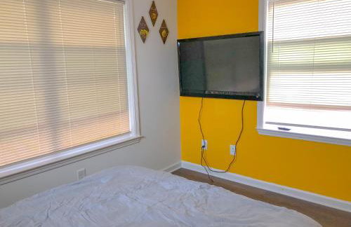 Beautiful Home in Atlanta - Photo 18