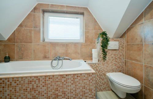 Private Villa with Pool and Jacuzzi Dreamy Hill - Foto 29