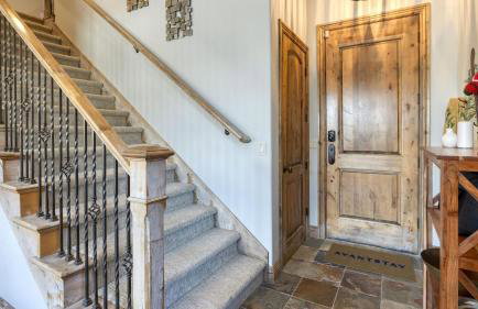 Blue Skies Lakeside Family-friendly Getaway w/ Hot Tub & BBQ - Foto 22