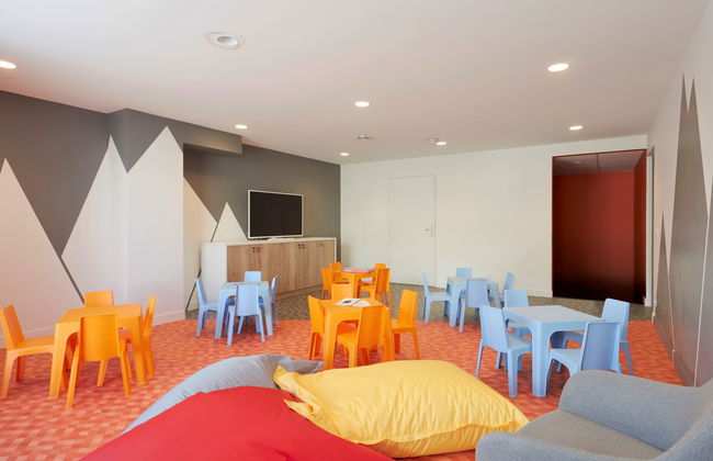 3 bedroom Apartment in Les Deux Alpes with swimming pool and garden - Photo 15