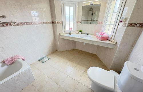 Villa Sofía - 2 bedroom villa with private pool and garden - Foto 71