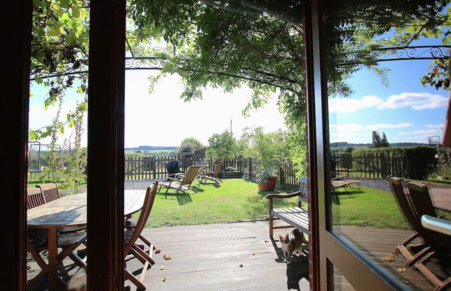 Former Farmhouse in Adorned Village - Foto 13