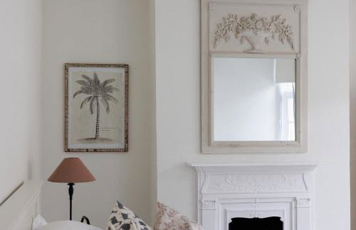 Beautiful house, Cirencester centre, parking - Photo 8