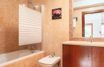 Apartment Qian Rio Douro 2BR Free Parking - Foto 16