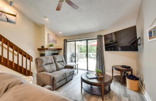 Walk to Lake Keowee Salem Townhome with Deck - Foto 6