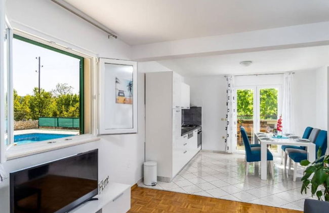 Tranquil Oasis Holiday Home Primorski Dolac With Pool - Foto 7