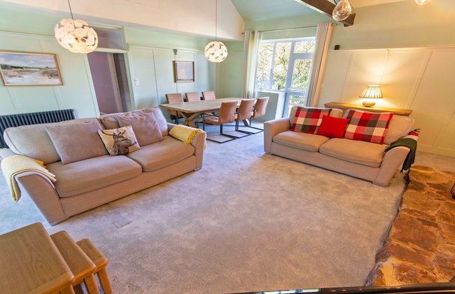 Streamways Nr Croyde 6 Bedroom, Sleeps 12-16, Hot Tub - Foto 15
