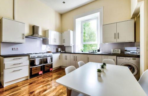 Stunning 5 bedroom apt, close to city centre, SEC, Hydro and motorway - Foto 38