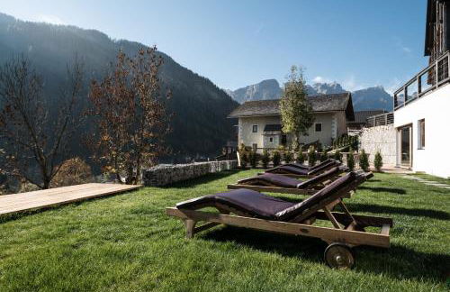 Les Dolomites Mountain Lodges - Photo 42
