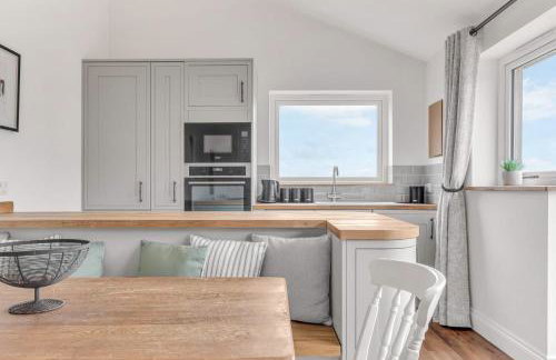 Grafton Fields near Silverstone - Photo 8