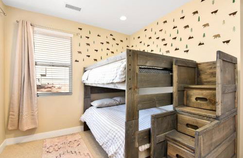 Windtree Retreat Hot Tub Pet-Friendly Fire Pit Near Downtown - Foto 14