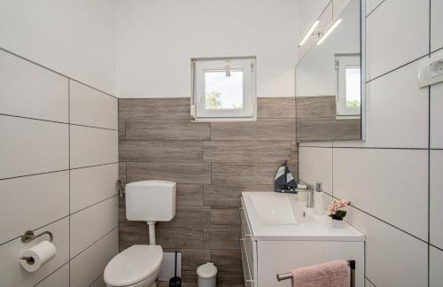 Villa Marsel with Pool & Jacuzzi by Istrabook - Foto 33