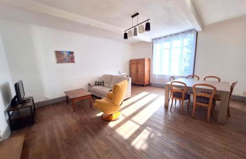 La Maison Douessine - Hyper Centre Doué La Fontaine - WIFI gratuit -Proche Bioparc Zoo - Photo 4