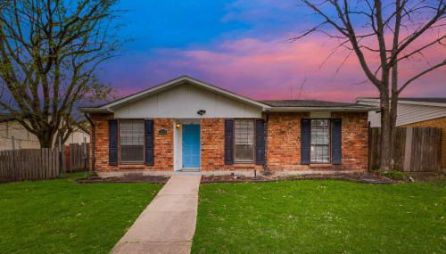 Cozy 5BR Pool House with Hot Tub Near The Lake - Foto 3