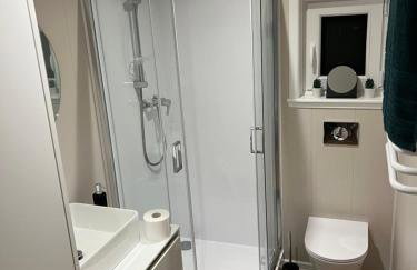 Domek nad stawem - Foto 10